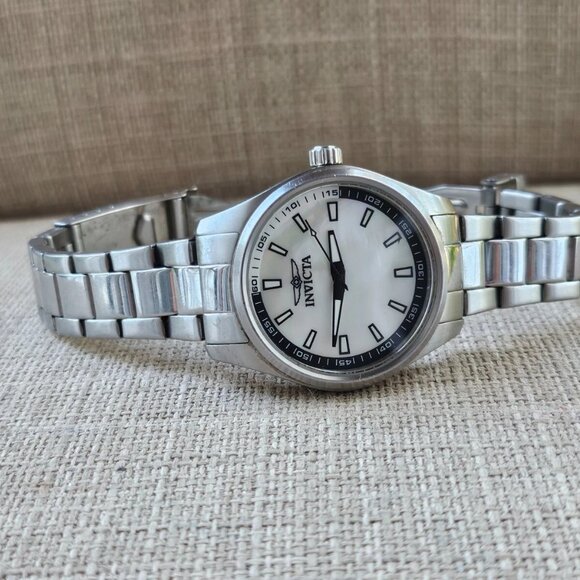 Invicta Women Wristwatch Speciality Collection Silver Tone Quartz Analog Watch - Picture 4 of 13